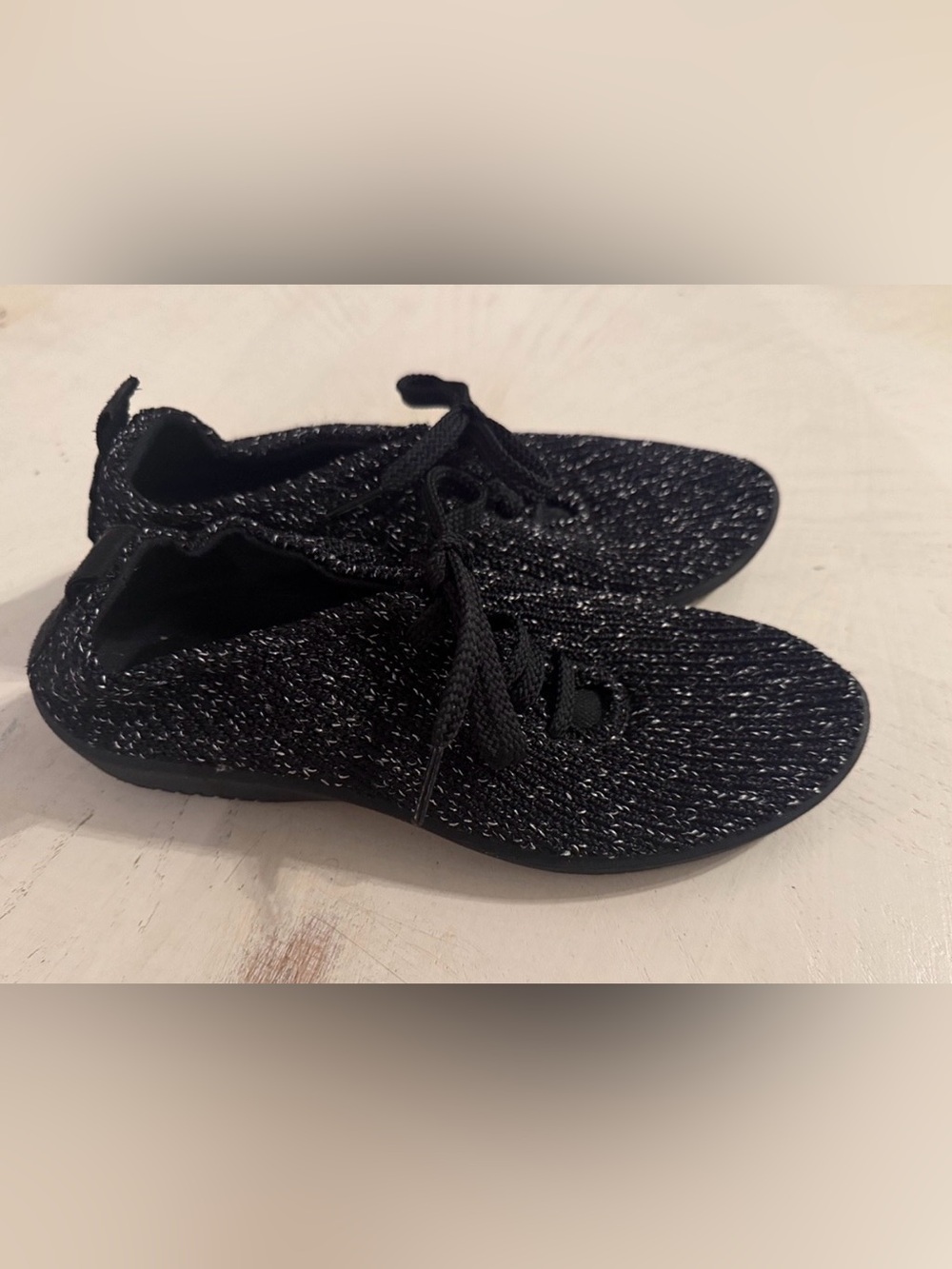 Arcopedico LS Knit lace-up comfort shoes in the Black Starry Night colorway 37